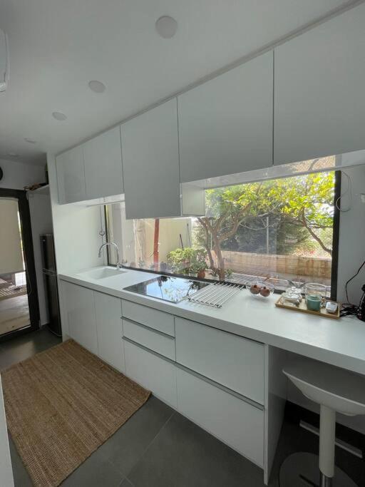 Appartement Charming Coastal Retreat *